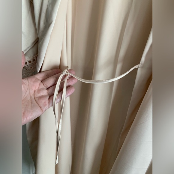 Champagne Satin robe size XXL/XXXL - Picture 6 of 6